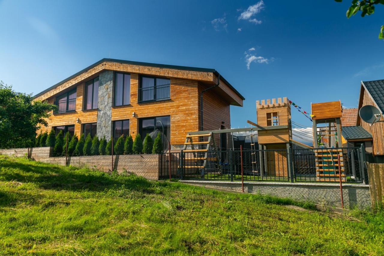 Apartments Pemikas II Liptovský Mikuláš Extérieur photo