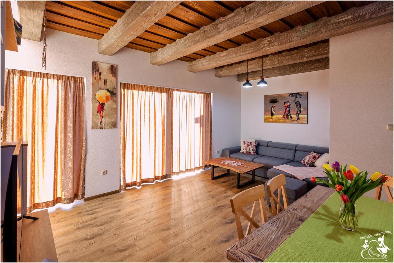 Apartments Pemikas II Liptovský Mikuláš Extérieur photo
